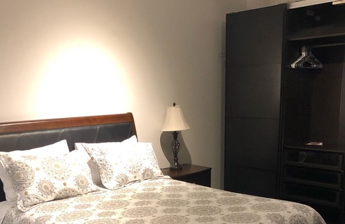 Coeur d'Alene Apartamento | Estar en el centro del centro de CDA a las afueras de la puerta principal. No puedo acercarme