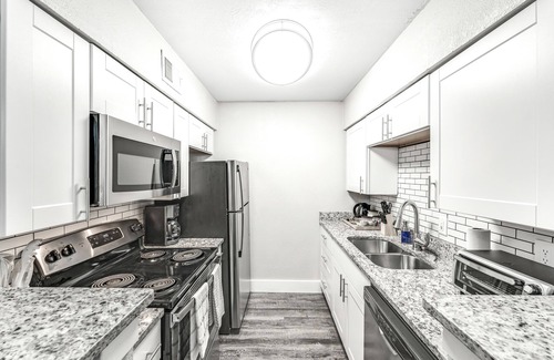Arlington Apartamento | Best Location Downtown | Mins from AT&T, Ranger Stadium & Six Flags