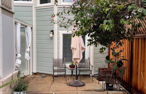 North Beach Condominio | Best Location Garden Condo in North Beach