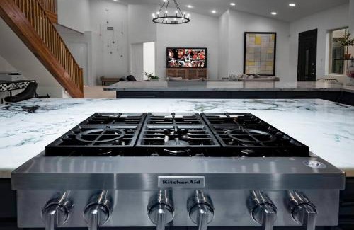 North Mountain Casa | Best Location in Phoenix! 5500ft 6BD-6BA Pool-Spa-Game Room