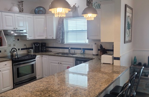 Santa Rosa Beach Casa | Pasos de cabaña de playa de playa privada con piscina climatizada, bicicletas / equipo de playa incluido.