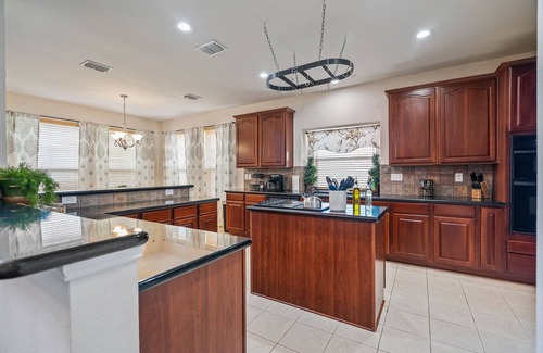 Allen Casa | Best of Allen, TX! 6 Bedroom. Gameroom