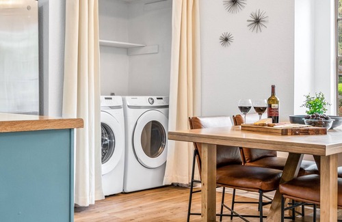 Milwood Casa | Best of ATX: Austin FC, The Domain, Live Music | Remote Workstays Welcome | Fall Getaway