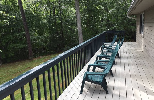 Skyland Casa | ¡Lo mejor de ambos! Retiro privado de Asheville cerca de atracciones y alrededores