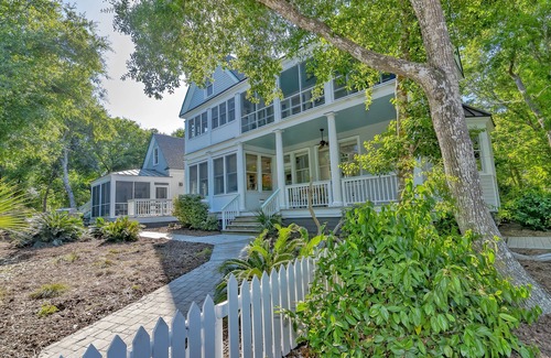 Cape Fear Station Casa | BEST OF BOTH WORLDS: Beach AND Maritime Forest