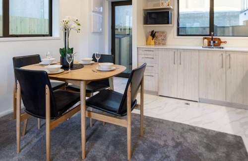 Christchurch City Centre Casa | Best of Central Christchurch 2 bed 2 bath