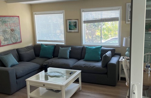 Dewey Beach Condominio | 2 BR1. 5 pasos de baño a la playa en McKinley popular
