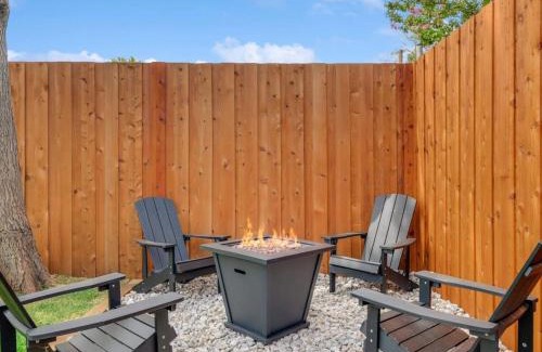Irving Casa | Best of Irving - Yard Firepit Free Parking