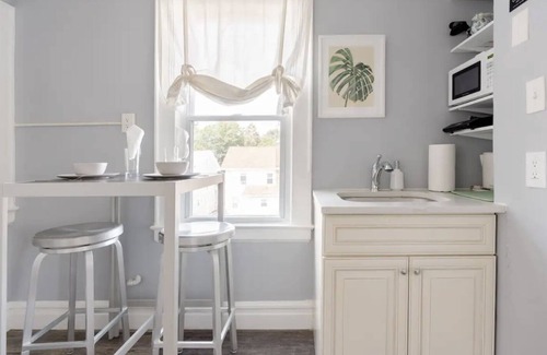 Ampere Apartamento | Best of South Orange, Newark & NYC in Minutes