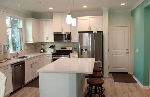 Imperial Beach Casa | NEW!!! Best of The Best! 4 bed/2,5 ba! Long-term Renters are Welcome!