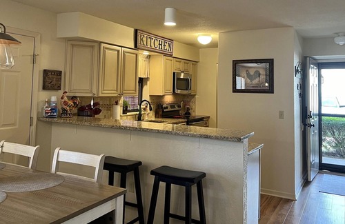 Branson Condominio | "Best of The Pointe" Lake Front~Walk-In/End Unit~Trout~Golf~Pickleball~Pool