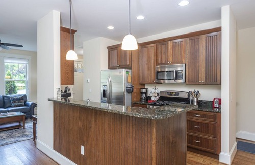 Cheshire Casa | Best of Times | Mountain View, Covered Porch & 5 Min. to Downtown Black Mtn!