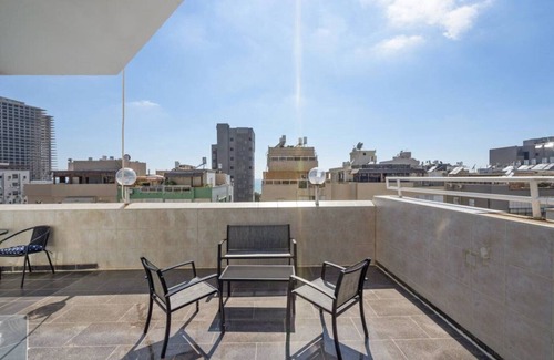 Bat Yam Apartamento | La mejor oferta en bat yam 2 minutos a pie de la playa y el balc
