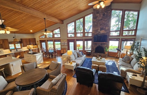 Magnolia Bluffs Casa | Best on Bay! More than a Beach House- IT IS YOUR DESTINATION. Take A Look Inside