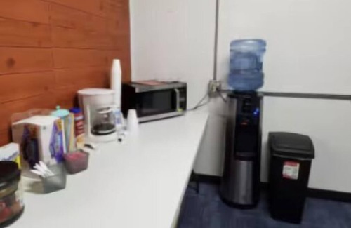 South Loop Hotel | Best Pick | Private Room w/ Free Coffee and WiFi