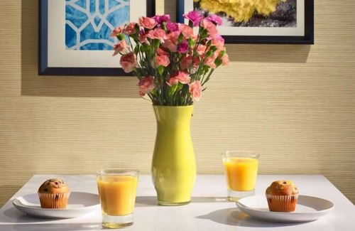 Eagan Casa | Best Place to Stay in Minnesota, 3 Comfortable Units, Onsite Pool, Pets Allowed