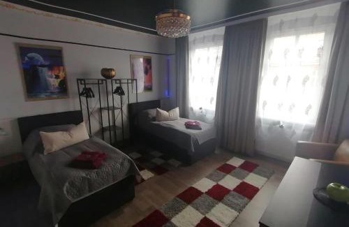 Wittenberge Apartamento | Best-Preis -Gold Suite- mit Netflix, Self-Check-In, eBike Ladestation, Fahrradraum, WLAN, Netflix und Massagesessel - direkt am Elberadweg im Herzen von Wittenberge