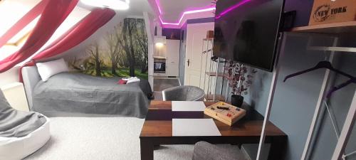 Wittenberge Apartamento | Best-Preis -VIP Lounge- mit Netflix, Self-Check-In, eBike Ladestation, Fahrradraum, WLAN und Netflix - direkt am Elberadweg im Herzen von Wittenberge