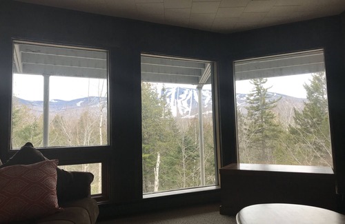 Carrabassett Valley Apartamento | La mejor vista de Pan de Azúcar / Perfecto para ciclistas de montaña: estancias cortas o estacionales '19 -'20