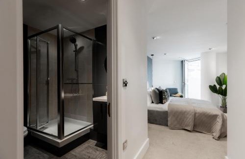 Vauxhall Apartamento | BEST THAMES VIEW in TOWN! LARGE LUXXE NOMAD DESIGN FAMILY HOME