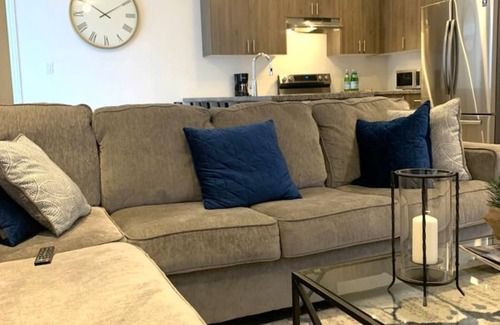 Wasaga Beach Casa | Best Vacation Home with King size bed