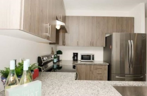 Wasaga Beach Casa | Best Vacation Home with King size bed