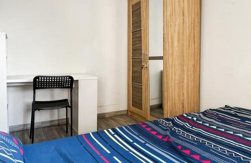 Old Jakarta Apartamento | BEST View 2BR Apt Pluit Pool WiFi & Netflix
