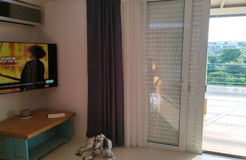 Vouliagmeni Apartamento | Best view in the Bay!
