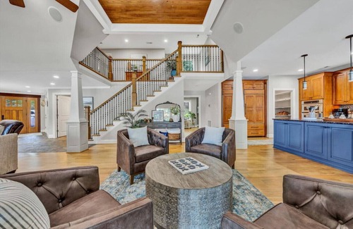Huddleston Apartamento | BEST VIEW~Luxury 8500 Sq Ft~6 bedroom 5 Flex Rooms
