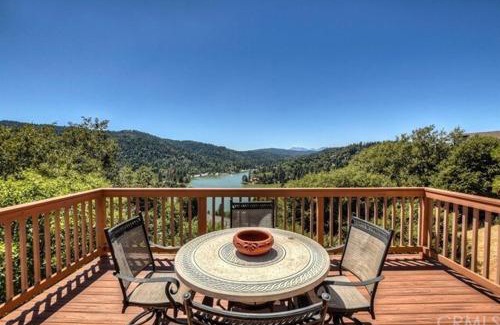 Crestline Casa | Best View of the Lake! Huge Deck!