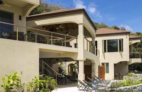 Estate Hammer Farm Casa | CINNAMON HILL LUJOSA CASA