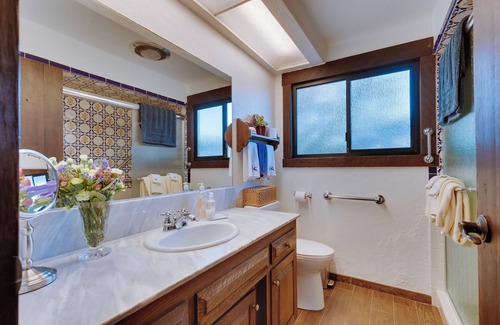 Santa Barbara Otro | Best views of the Santa Ynez Valley! 4 Bedrooms, infinity edge pool and sauna