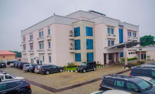 Ibadan Apartamento | Best Westerln Plus Deluxe Suite