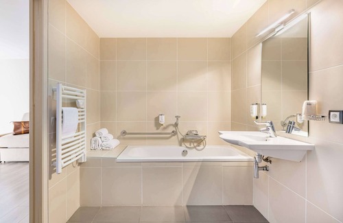 Brignais Hotel | Best Western Hotel Des Barolles - Lyon Sud