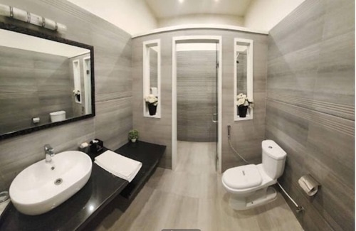 Faisalabad Hotel | OXYGYM CLUB Hotel And Suites