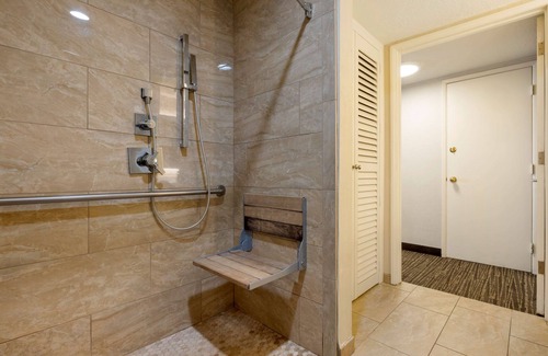 Sherman Oaks Hotel | Best Western Plus Carriage Inn