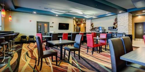 Drayton Valley Hotel | Best Western Plus Drayton Valley All Suites