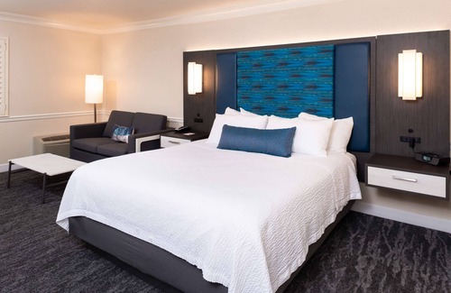 Novato Hotel | Best Western Plus Novato Oaks Inn