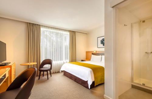 Carlton South Hotel | BEST WESTERN PLUS Travel Inn