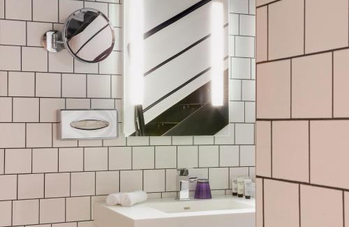 Saint-Vincent-de-Paul Hotel | Best Western Premier Faubourg 88
