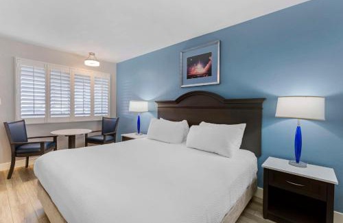 Gila Bend Cabina | Best Western Space Age Lodge