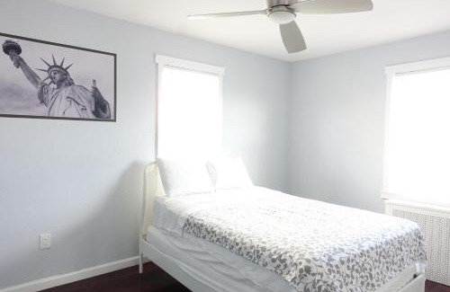 Hillside Casa | Best XL Home To Visit NYC+Hot Tub+Newark Airport+Free Parking