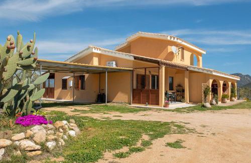 Castiadas Casa | Beth la Casa della Luna