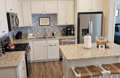 Millville Casa | Bethany entire town home in beach resort like community, community pool, families - DOG Friendly!