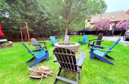 Smallwood Chalet De Esquí | Bethel Escape Hot Tub 4 beds Game Room and Fire pit Fully Stocked Kitchen