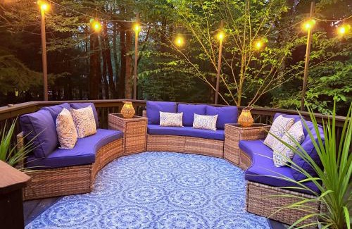 Smallwood Chalet De Esquí | Bethel Escape Hot Tub 4 beds Game Room and Fire pit Fully Stocked Kitchen