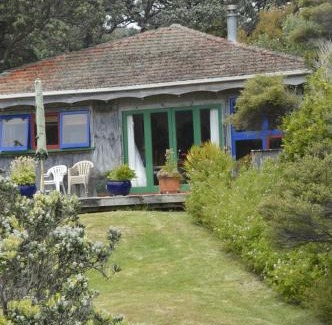 Te Henga Apartamento | Bethells Beach Cottages