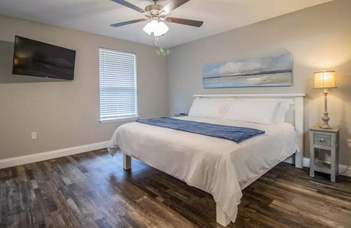 Bartow Casa | Better inn Bartow - King Bed
