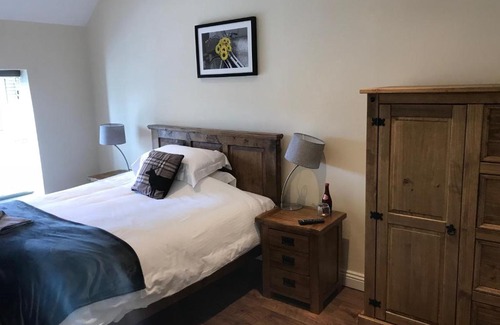 Bettws Cedewain Casa | Bettws Hall Accommodation