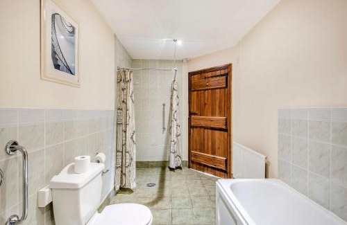 Horncastle Casa | Betty Hutton - Uk36661